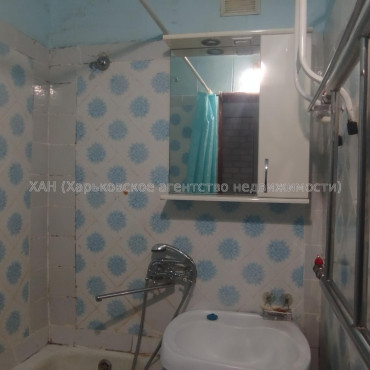 Сдам квартиру, Амосова ул. , 3  ком., 68 м², косметический ремонт 