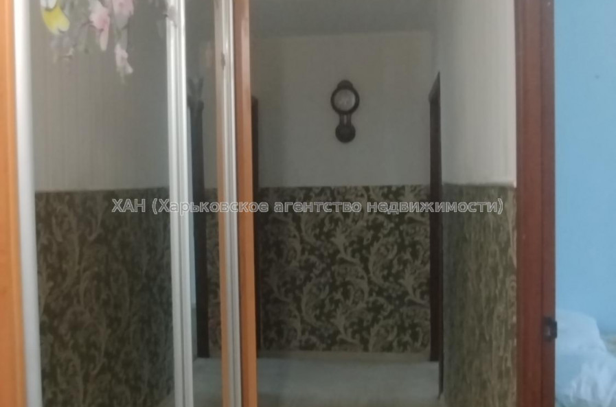 Сдам квартиру, Амосова ул. , 3  ком., 68 м², косметический ремонт 