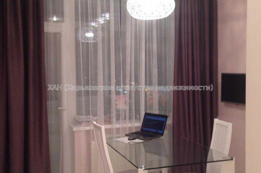 Продам квартиру, Клочковская ул. , 2 кім., 60 м², евроремонт 