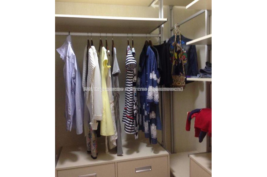Продам квартиру, Клочковская ул. , 2 кім., 60 м², евроремонт 