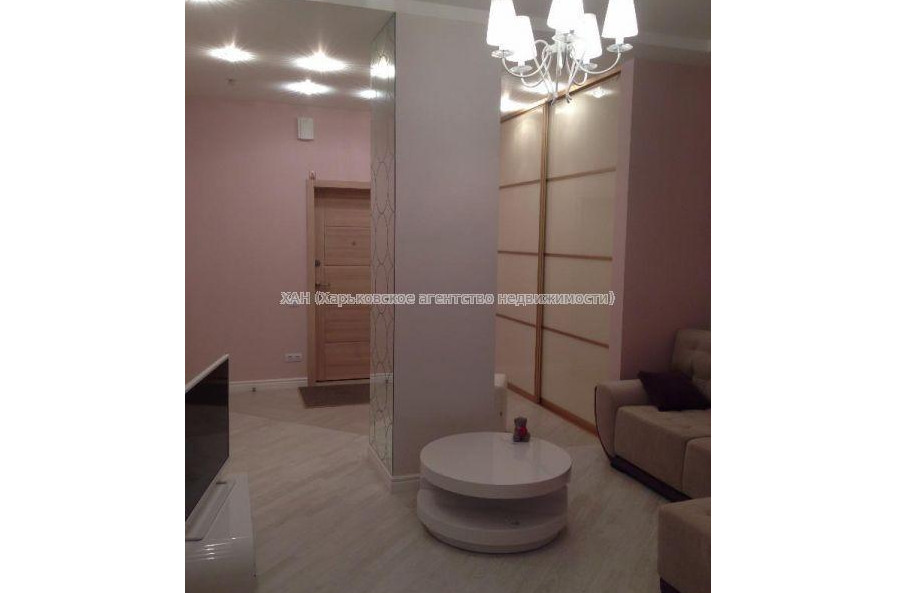 Продам квартиру, Клочковская ул. , 2 кім., 60 м², евроремонт 