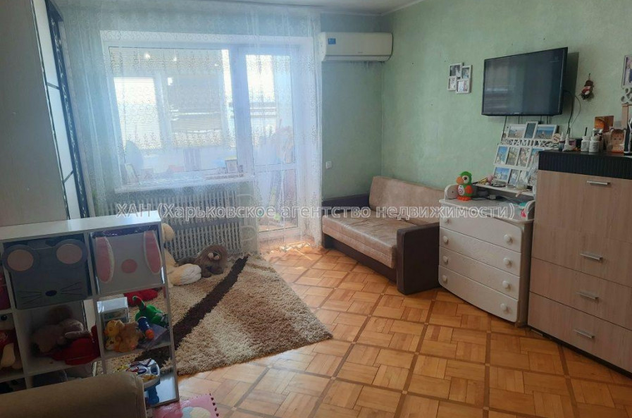 Продам квартиру, Единства ул. , 1  ком., 38 м², косметический ремонт 