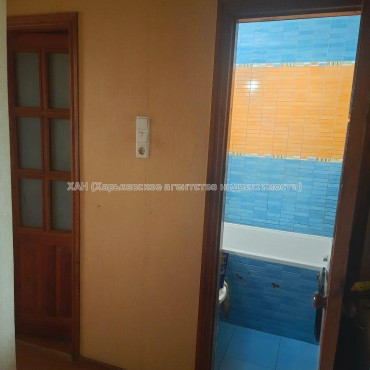 Продам квартиру, Единства ул. , 1  ком., 38 м², косметический ремонт 