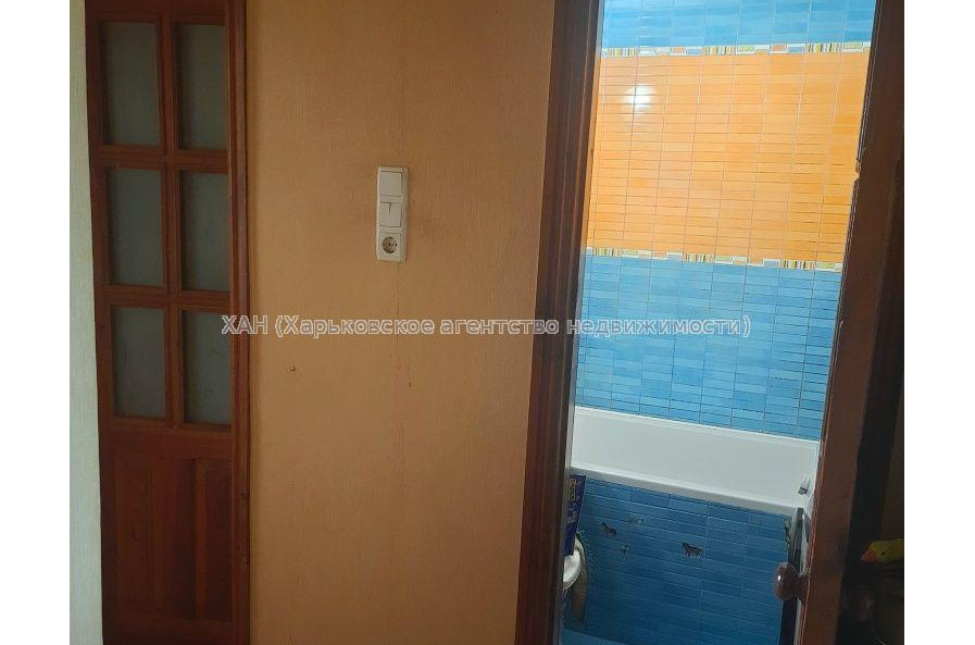 Продам квартиру, Единства ул. , 1  ком., 38 м², косметический ремонт 