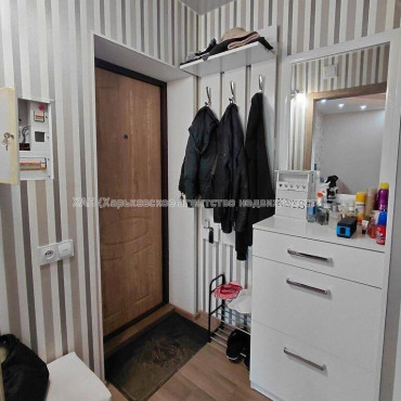 Продам квартиру, 23 Августа ул. , 2  ком., 42 м², капитальный ремонт 
