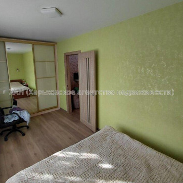 Продам квартиру, 23 Августа ул. , 2  ком., 42 м², капитальный ремонт 