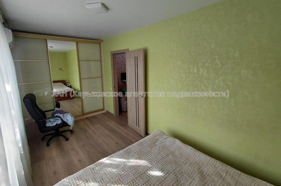 Продам квартиру, 23 Августа ул. , 2  ком., 42 м², капитальный ремонт 