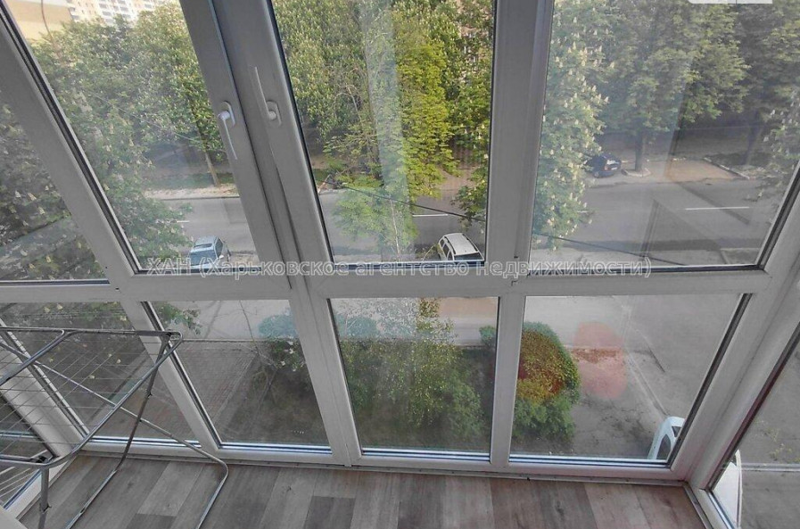 Продам квартиру, 23 Августа ул. , 2 кім., 42 м², капитальный ремонт 