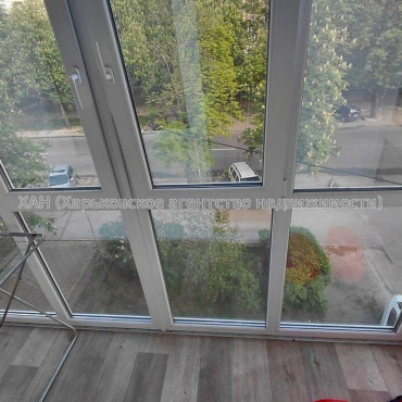 Продам квартиру, 23 Августа ул. , 2  ком., 42 м², капитальный ремонт 