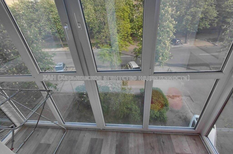 Продам квартиру, 23 Августа ул. , 2  ком., 42 м², капитальный ремонт 