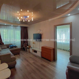 Продам квартиру, 23 Августа ул. , 2  ком., 42 м², капитальный ремонт