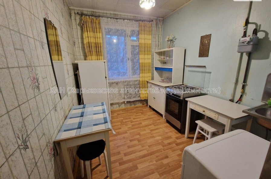 Продам квартиру, Тракторостроителей просп. , 1  ком., 37 м², советский ремонт 