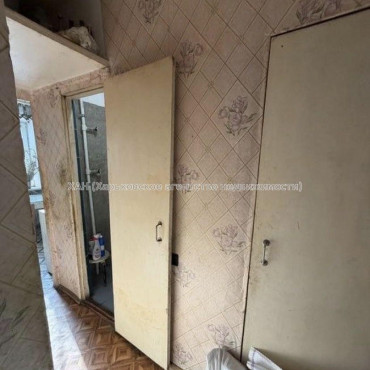 Продам квартиру, Салтовское шоссе , 1  ком., 40 м², косметический ремонт 