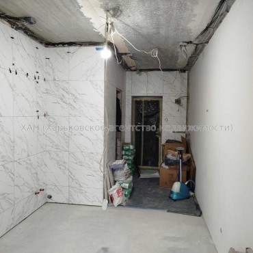 Продам квартиру, Ковалевская ул. , 1  ком., 18.10 м², без отделочных работ 