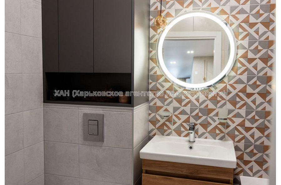 Продам квартиру, Гвардейцев Широнинцев ул. , 2  ком., 64 м², авторский дизайн 