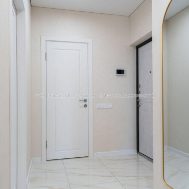 Продам квартиру, Гвардейцев Широнинцев ул. , 2  ком., 64 м², авторский дизайн 