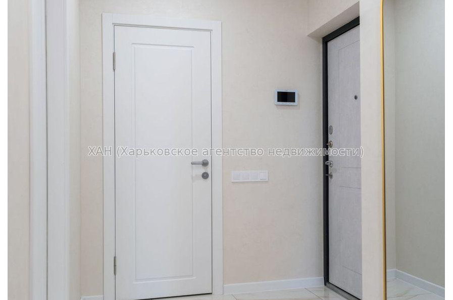 Продам квартиру, Гвардейцев Широнинцев ул. , 2  ком., 64 м², авторский дизайн 