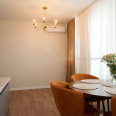 Продам квартиру, Гвардейцев Широнинцев ул. , 2  ком., 64 м², авторский дизайн 