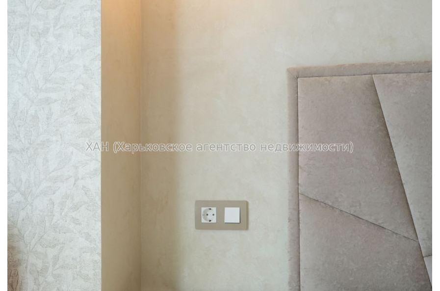 Продам квартиру, Гвардейцев Широнинцев ул. , 2  ком., 64 м², авторский дизайн 