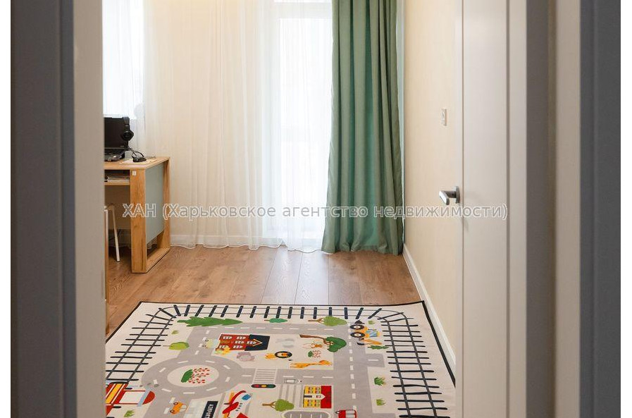 Продам квартиру, Гвардейцев Широнинцев ул. , 2  ком., 64 м², авторский дизайн 