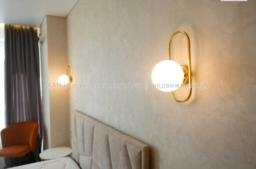 Продам квартиру, Гвардейцев Широнинцев ул. , 2 кім., 64 м², авторский дизайн 