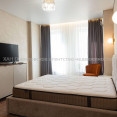 Продам квартиру, Гвардейцев Широнинцев ул. , 2  ком., 64 м², авторский дизайн 