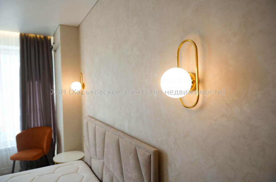 Продам квартиру, Гвардейцев Широнинцев ул. , 2  ком., 64 м², авторский дизайн 