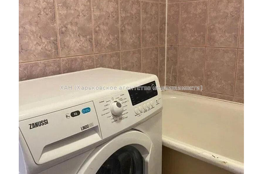Продам квартиру, Вальтера ул. , 2  ком., 47 м², косметический ремонт 