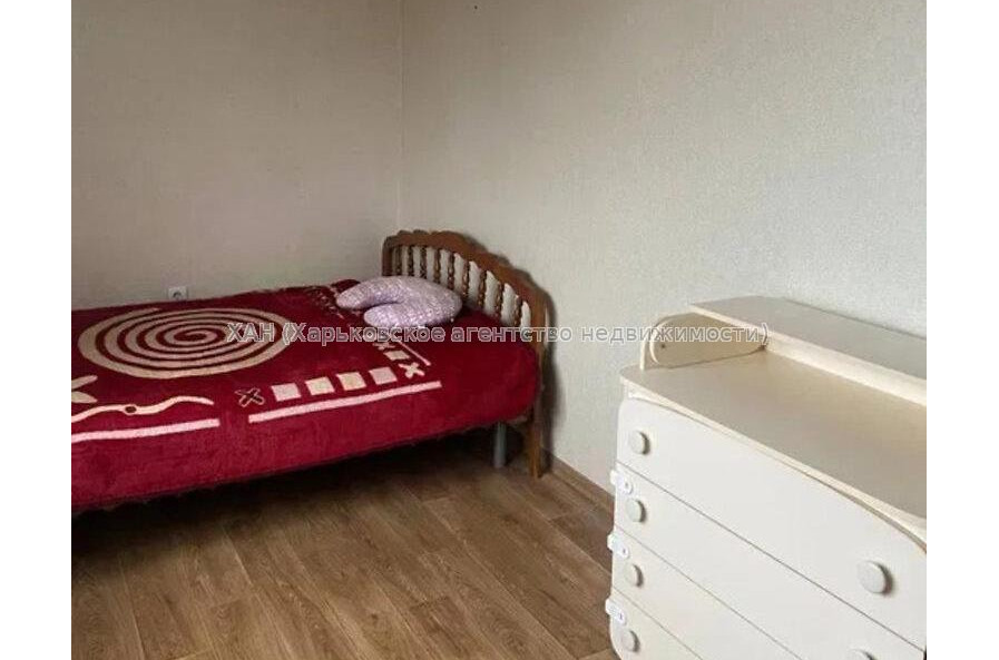 Продам квартиру, Вальтера ул. , 2  ком., 47 м², косметический ремонт 