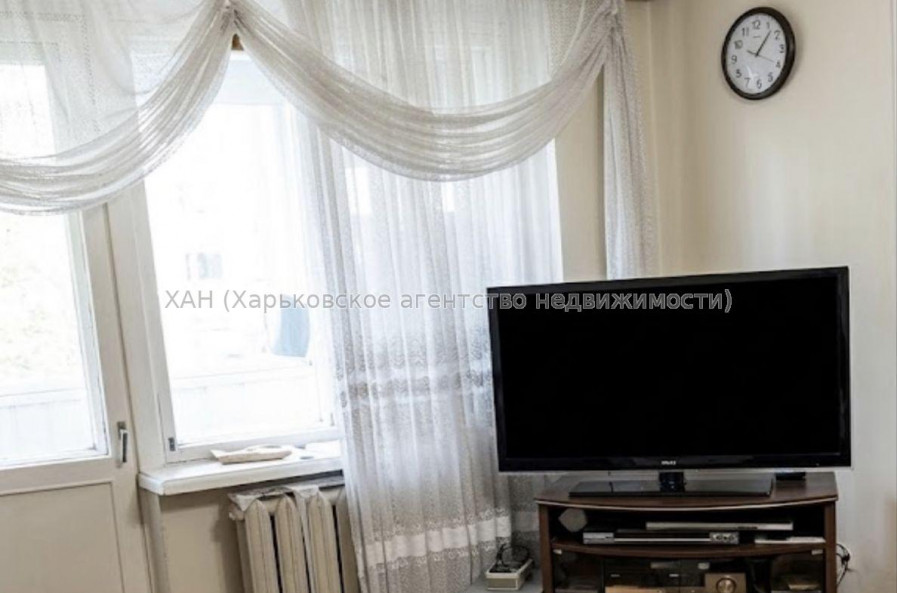 Продам квартиру, Науки просп. , 3  ком., 55 м², косметический ремонт 