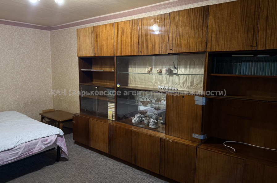 Продам квартиру, Аэрокосмический пр. , 50 , 1  ком., 41 м², советский ремонт 