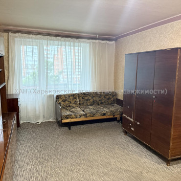 Продам квартиру, Аэрокосмический пр. , 50 , 1  ком., 41 м², советский ремонт 