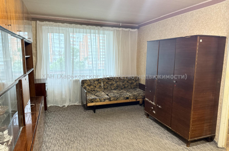 Продам квартиру, Аэрокосмический пр. , 50 , 1  ком., 41 м², советский ремонт 