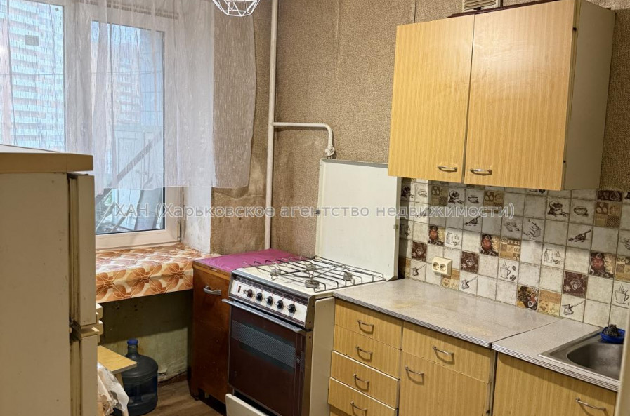 Продам квартиру, Аэрокосмический пр. , 50 , 1  ком., 41 м², советский ремонт 