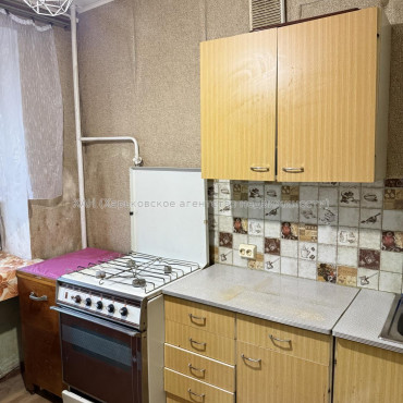 Продам квартиру, Аэрокосмический пр. , 50 , 1  ком., 41 м², советский ремонт 