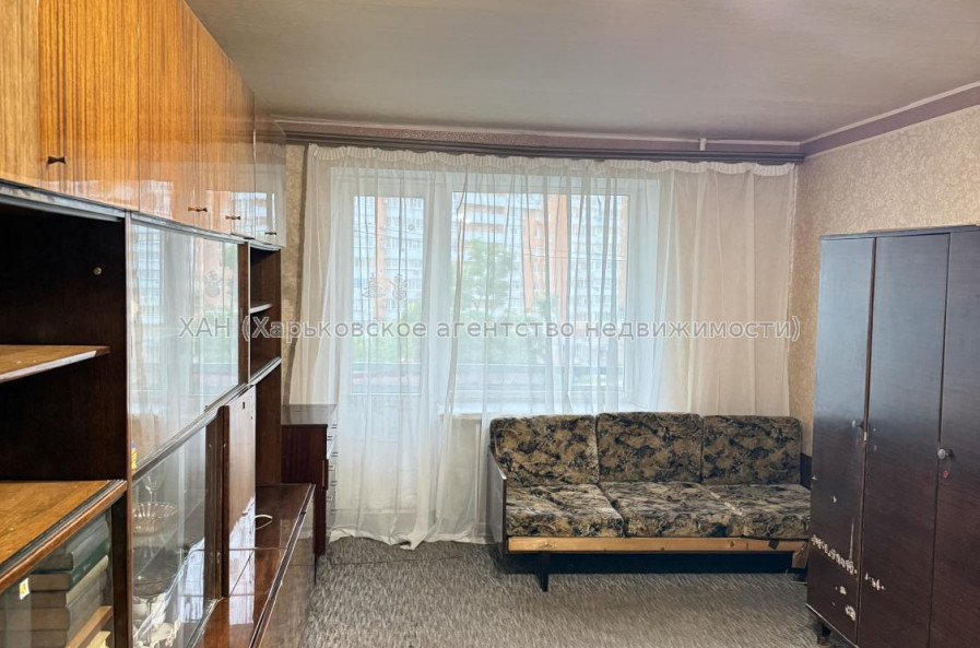 Продам квартиру, Аэрокосмический пр. , 50 , 1  ком., 41 м², советский ремонт 