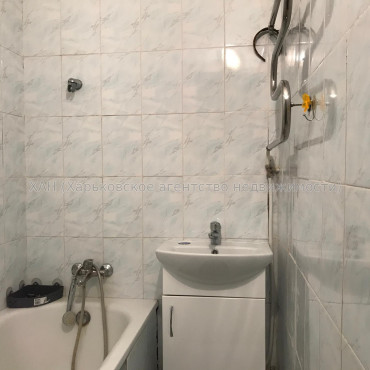 Продам квартиру, Непокоренных ул. , 37 , 2  ком., 45 м², советский ремонт 
