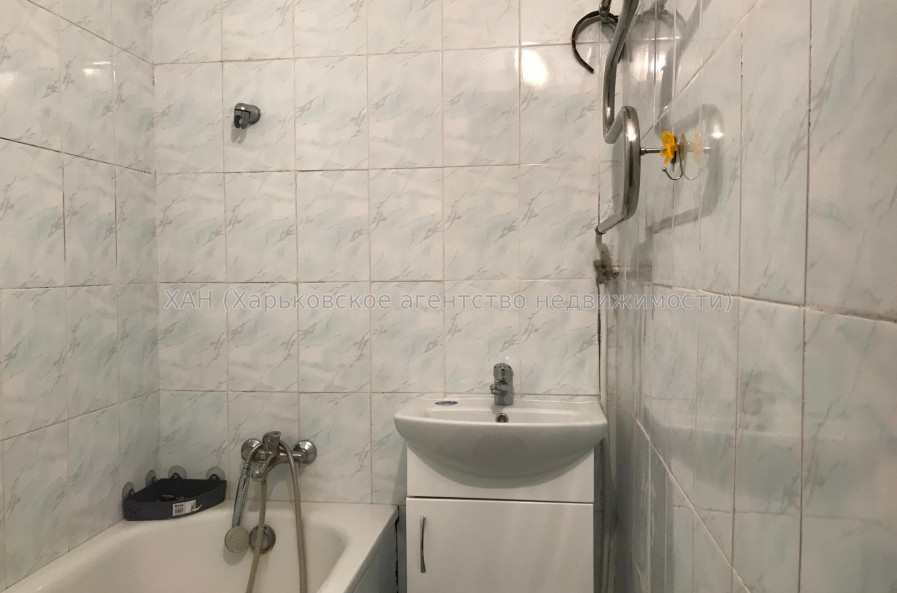 Продам квартиру, Непокоренных ул. , 37 , 2  ком., 45 м², советский ремонт 