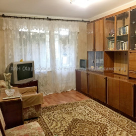 Продам квартиру, Непокоренных ул. , 37 , 2 кім., 45 м², советский ремонт