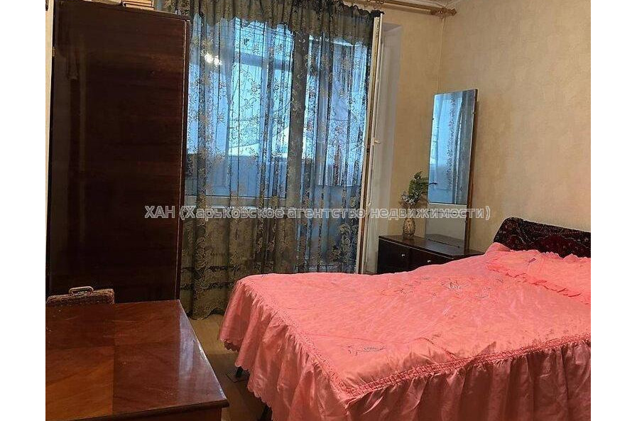Продам квартиру, Академика Павлова ул. , 3 кім., 63.80 м², косметический ремонт 