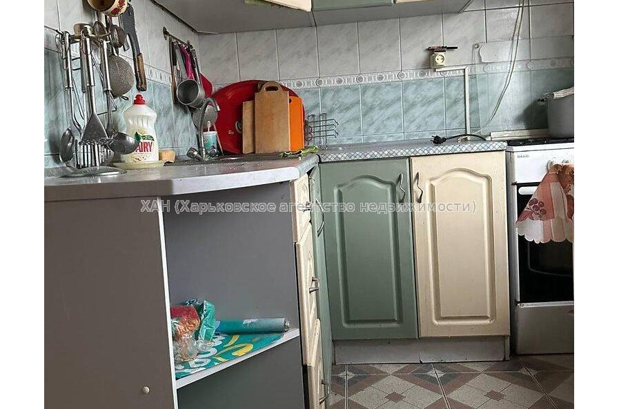Продам квартиру, Академика Павлова ул. , 3 кім., 63.80 м², косметический ремонт 