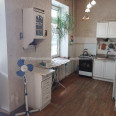 Продам квартиру, Потебни ул. , 1  ком., 42.30 м², капитальный ремонт 
