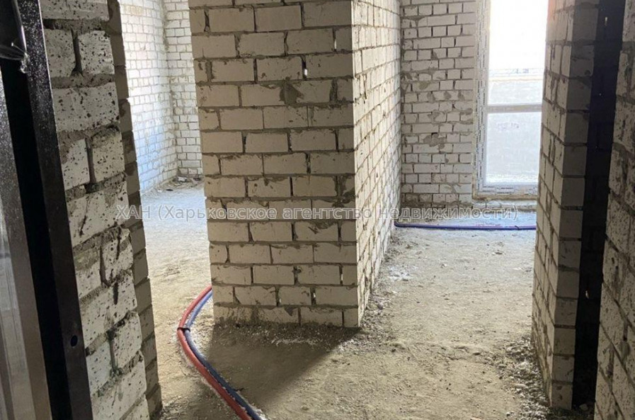 Продам квартиру, Шевченко ул. , 1  ком., 37 м², без внутренних работ 