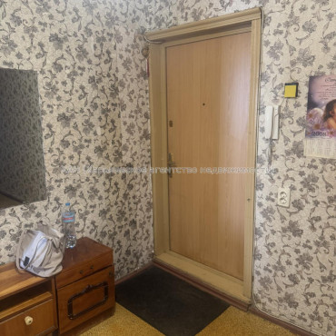 Продам квартиру, Аэрокосмический пр. , 90 , 3  ком., 61 м², без ремонта 