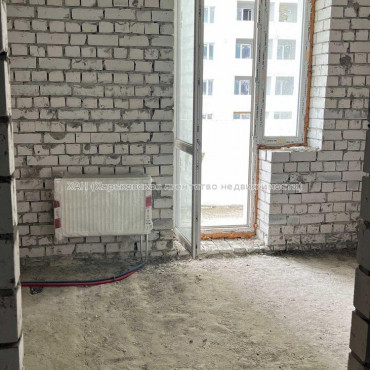 Продам квартиру, Лисаветинская ул. , 2 кім., 70 м², без внутренних работ 