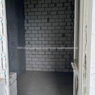 Продам квартиру, Лисаветинская ул. , 2 кім., 70 м², без внутренних работ 