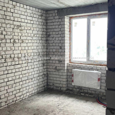 Продам квартиру, Лисаветинская ул. , 2 кім., 70 м², без внутренних работ 