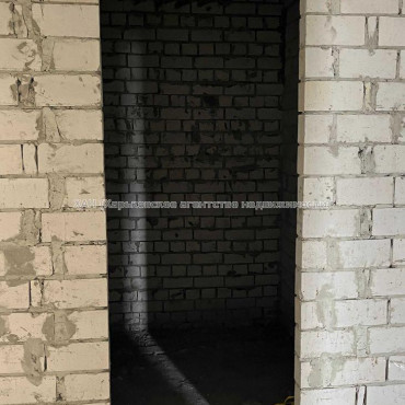 Продам квартиру, Лисаветинская ул. , 2 кім., 70 м², без внутренних работ 