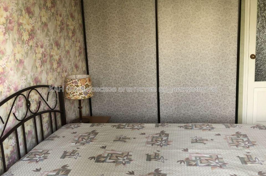Продам квартиру, 3  ком., 65 м², косметический ремонт 