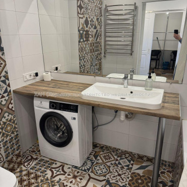 Продам квартиру, 2  ком., 59 м², евроремонт 